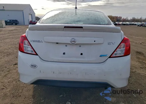 2016 Nissan Versa S z USA, uszkodzony, nr VIN 3N1CN7AP5GL880566